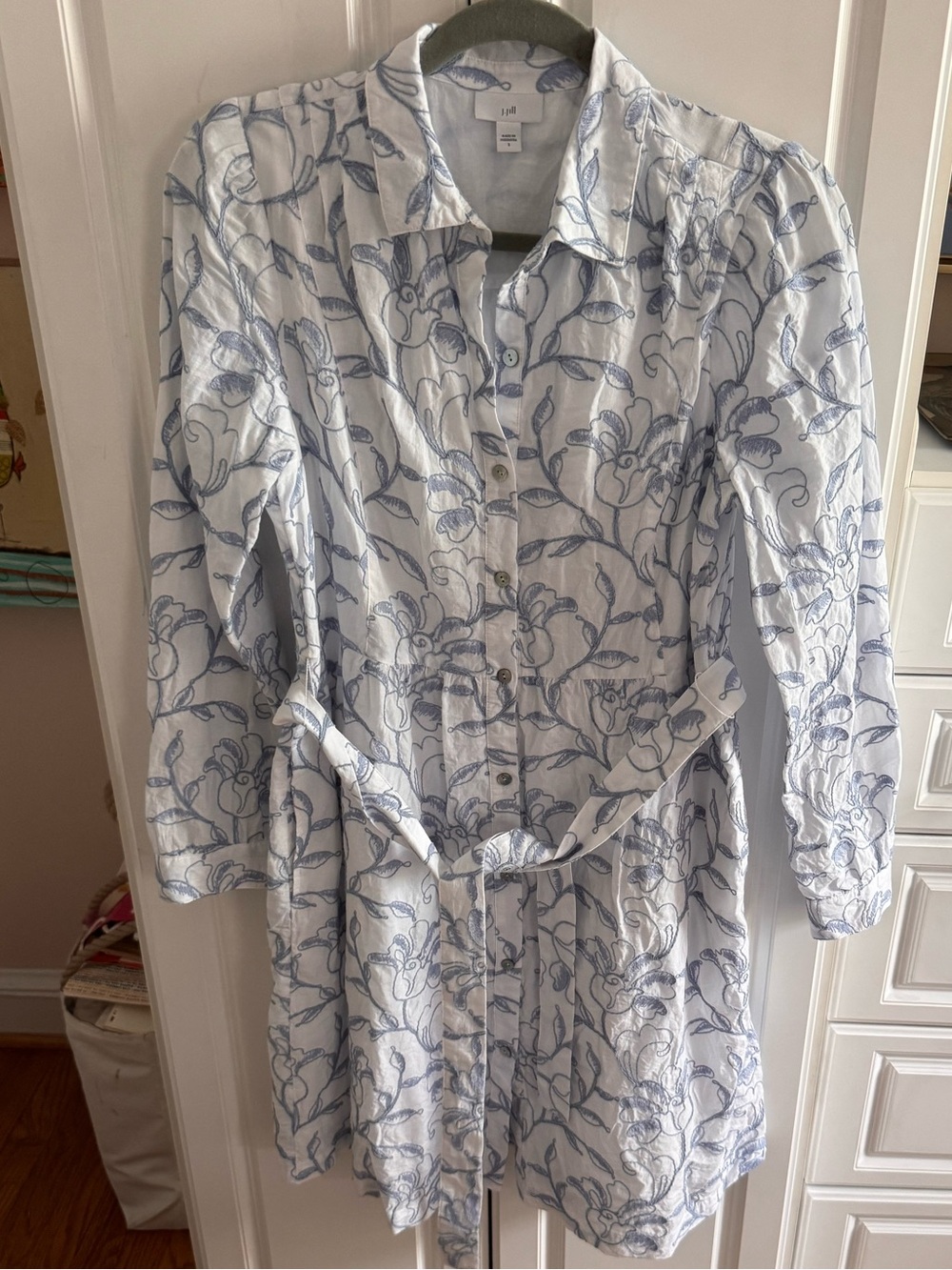 Jjill size small embroidered dress, like new